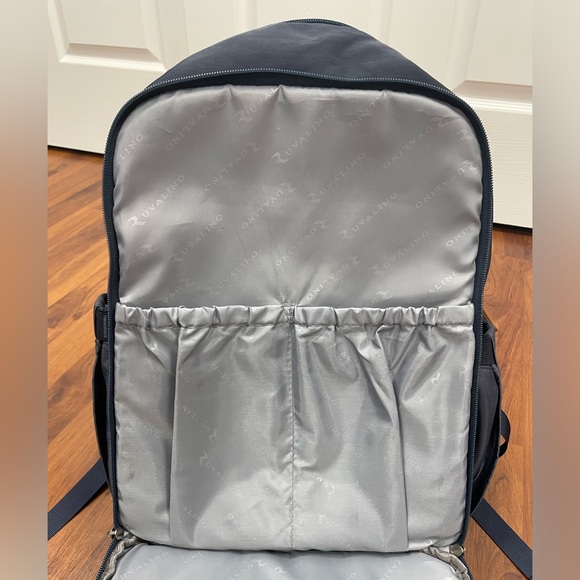 Ruvalino diaper bag. Lightly used. Navy blue with changing pad - Picture 6 of 13